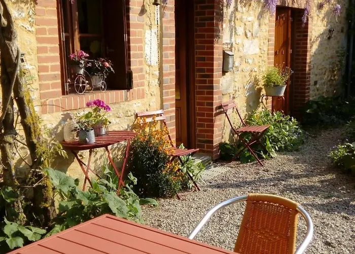 Au Coeur De L'orne- D'hotes Frühstückspension